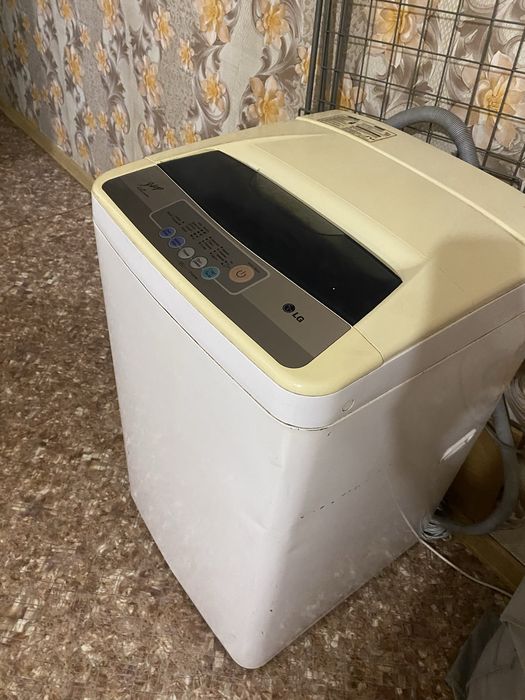 продам машинку стиральную