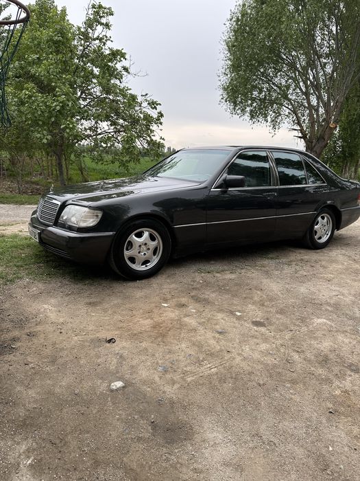 Mercedes-Benz W140