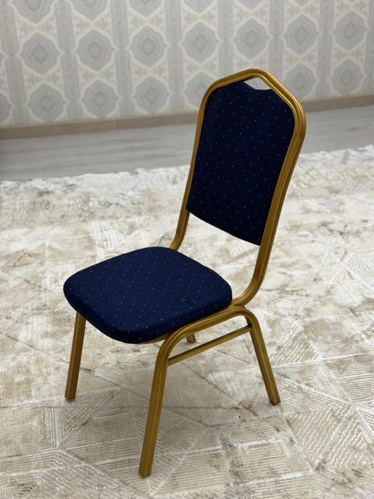 Продаются стулья 5500 тг .