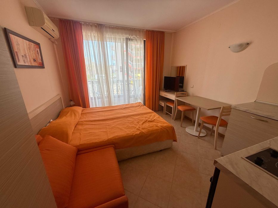 Продава се Едностаен апартамент в к.к. Слънчев бряг - 36 кв.м за 751 €/кв.м - Снимка #1