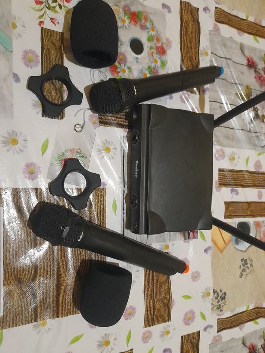 Simsiz mikrofon sotiladi