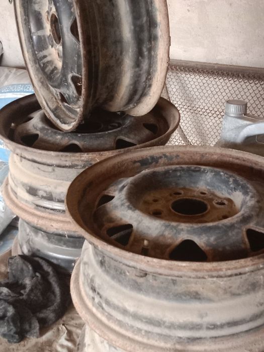 Аудига дискп сатылады 5штук парни