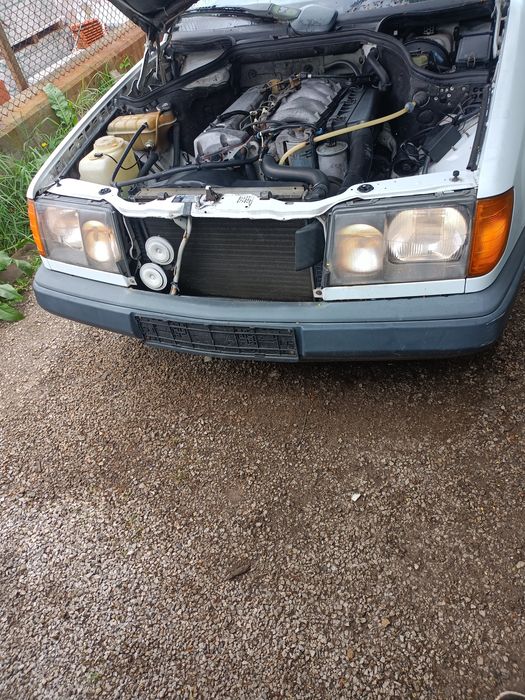 Части за Мерцедес 124