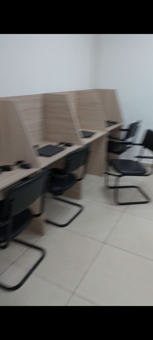 Столы и стулья для колл центра