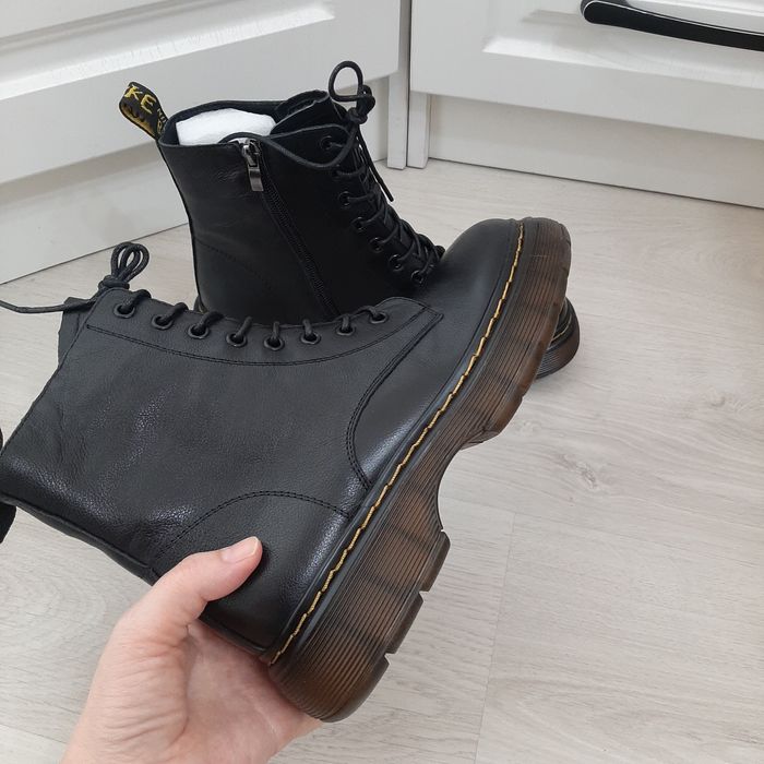 Демисезонные женские ботинки