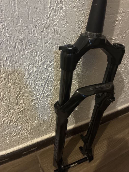 вилка rock shock 27,5 цола