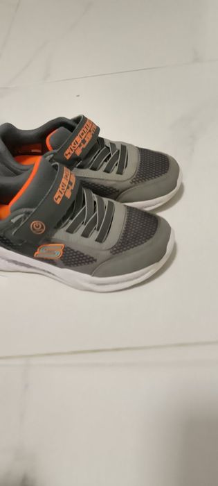 Skechers S-Lights с LED светлини