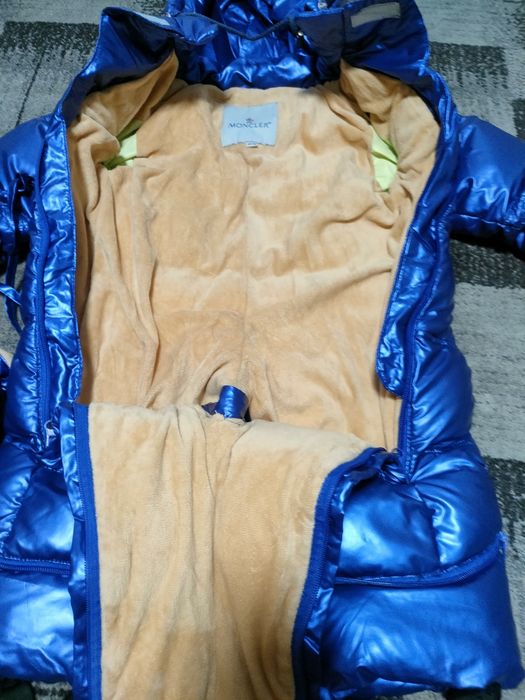 Продам детский зимнии комбинезон