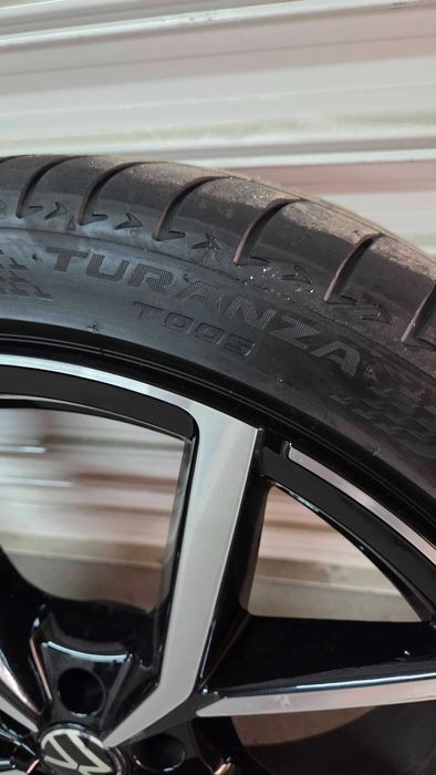 джанти за VW Touareg / Фолксваген Туарег 22" с гуми 285/35/22