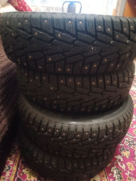 Продам зимнюю резину R13