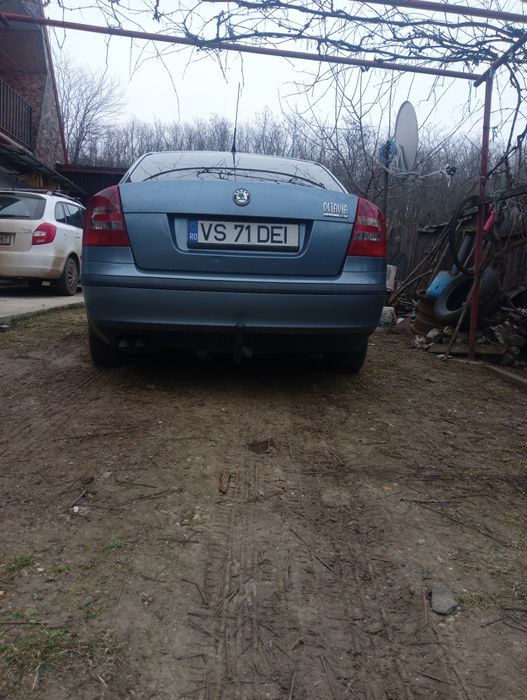 Vând Skoda Octavia