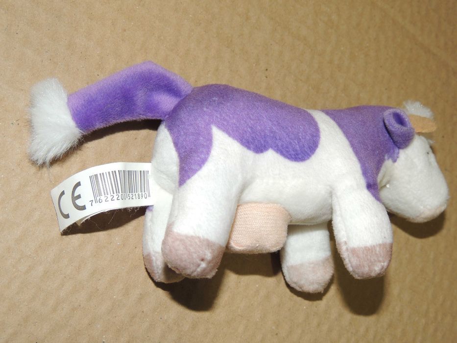 Плюшена  играчка        ЧУШКА -  2.56 €.     Milka - 3.07 €.