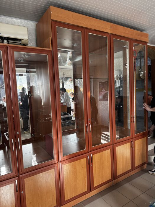 Продам витрины для торговли