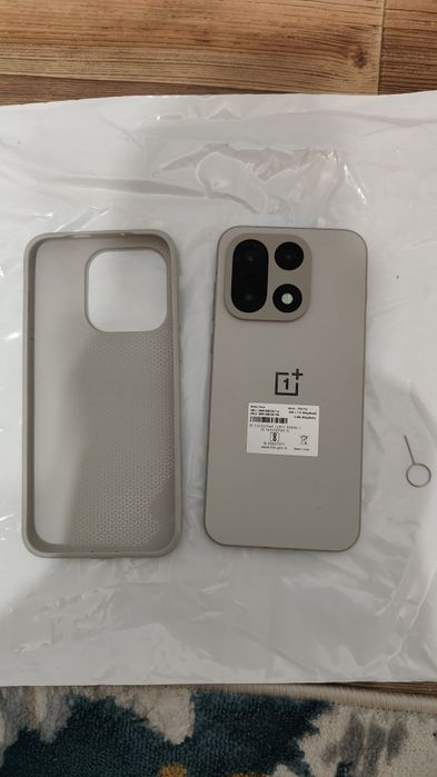 One Plus 15 16/512 новый