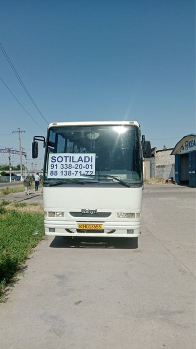 Автобус сотилади