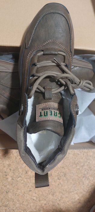 Продавам нови мъжки обувки