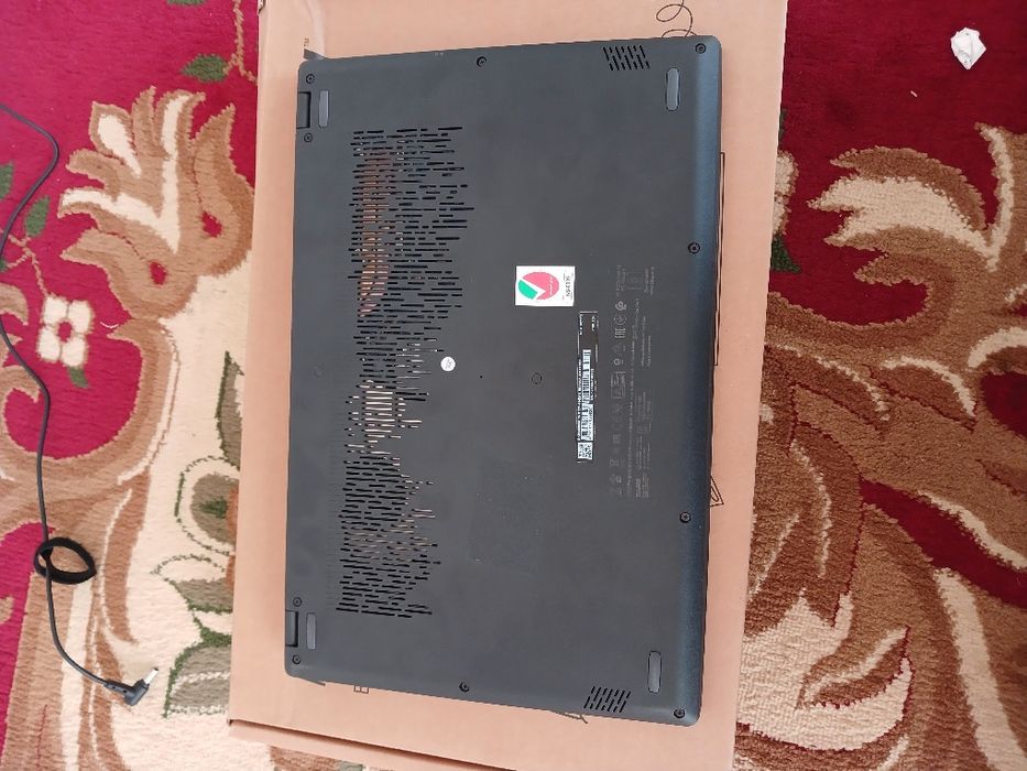 ISIII MSI Modern 15 B12M Intel Core i5-1235U