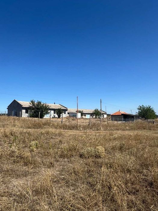 Продава се Промишлена сграда в с. Мандра, Област Хасково - 921 кв.м за 73 €/кв.м - Снимка #10