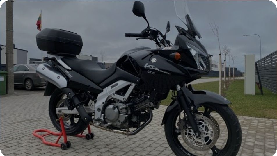 Dezmembrez Suzuki V-Strom 650 (DL650)