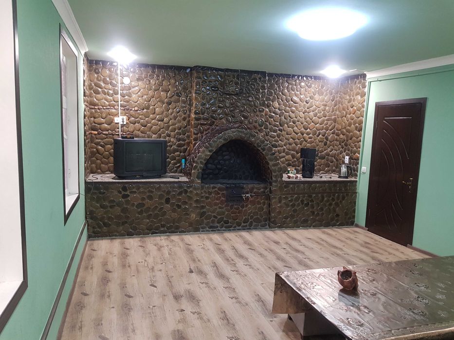 Продаётся загородный  дом в 20 минутах от Ташкента. Кибрайский район.