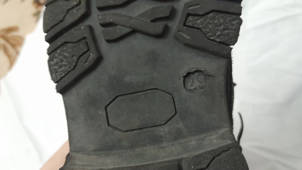 Etik sotiladi. Продаётся сапоги для мальчиков