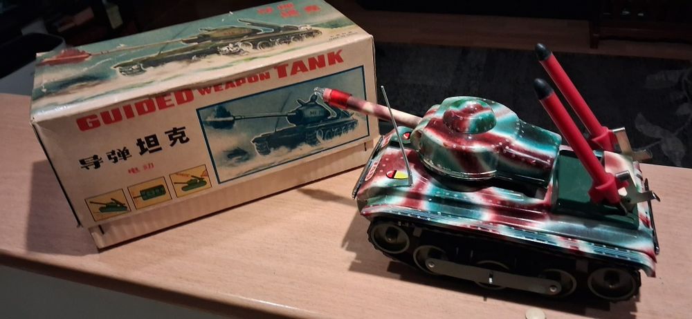 Jucarie veche colecție tabla