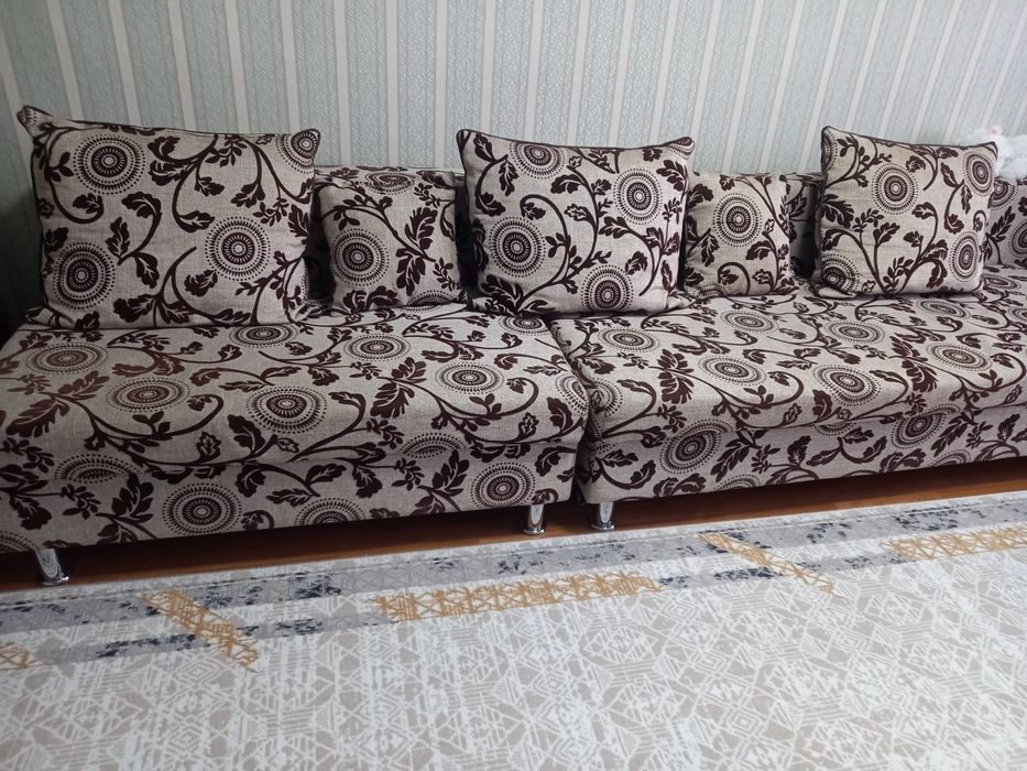 Продам диван в отличном состоянии