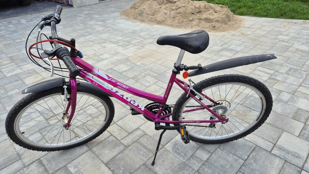 Bicicleta cu roti de 24" In stare exceptionala.