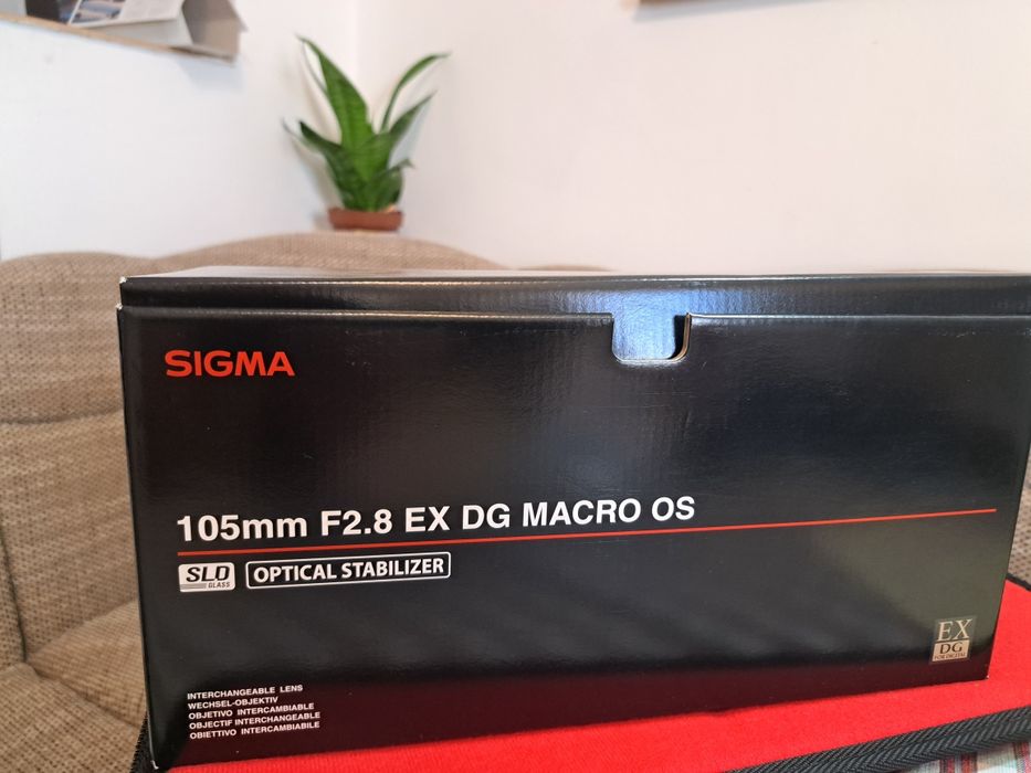 Sigma 105 f2.8 OS HSM macro Nikon, ca si nou