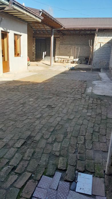 Srochni Uy sotiladi xovli yashashga tayyor