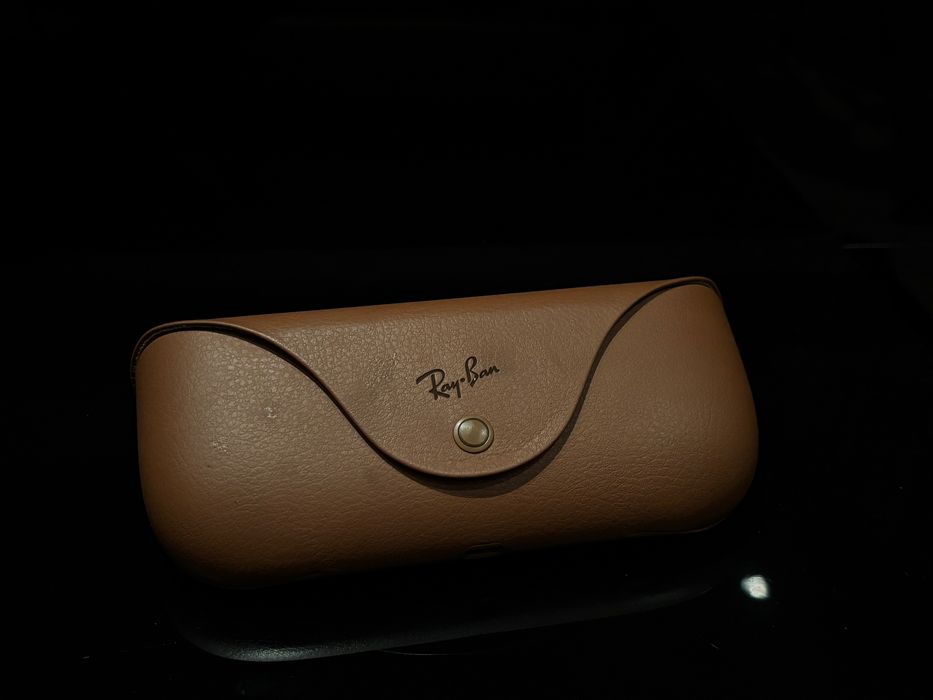 Очки Ray-Ban в хорошем состоянии