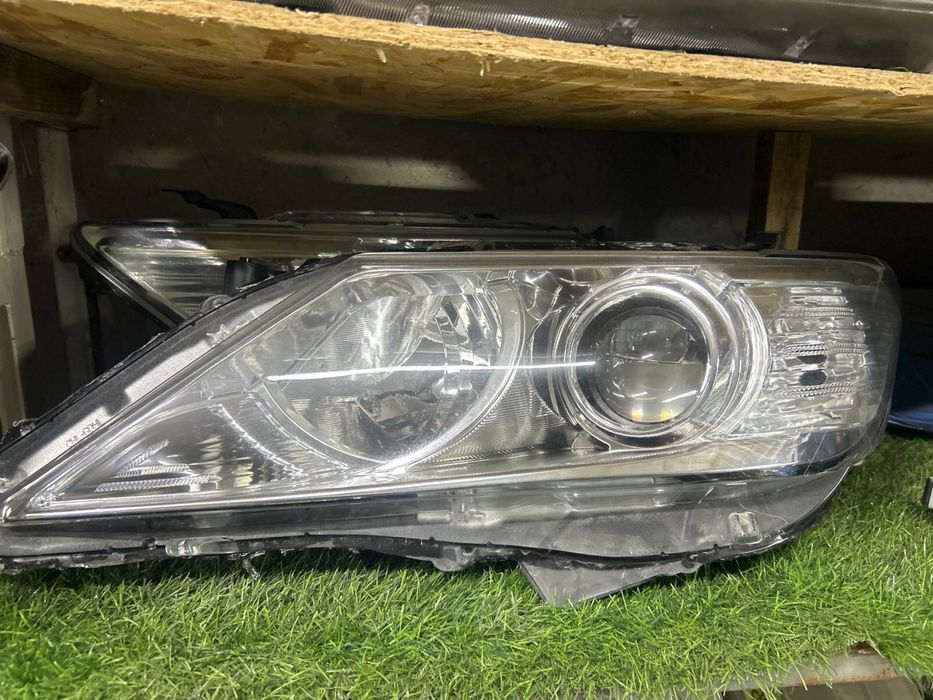 Камри фаралары бар, фара бар