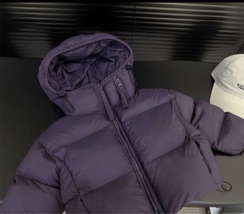 Продам две зимние куртки 160 и 130
