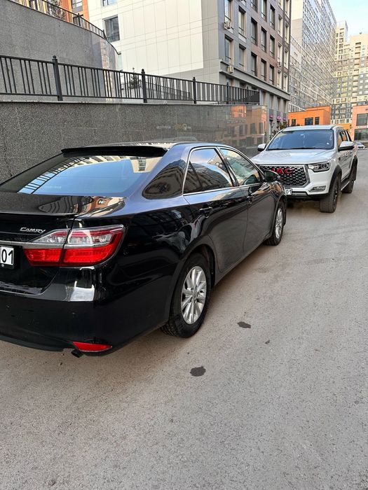 Toyota camry 55 (2016)