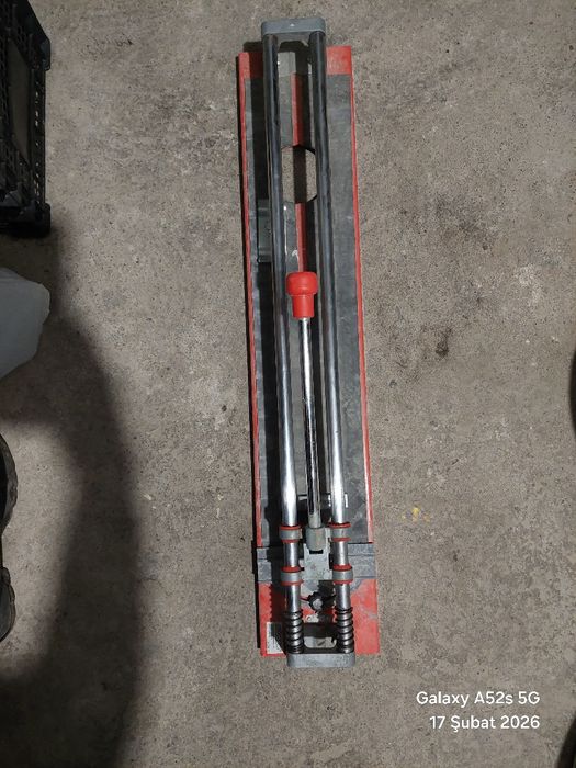 Машина за рязане на фаянс Раидер  61 см