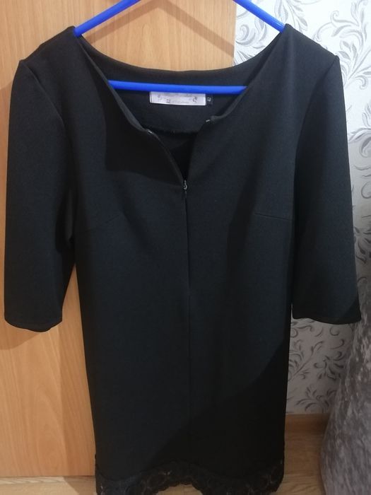 Платье чёрное 42 р