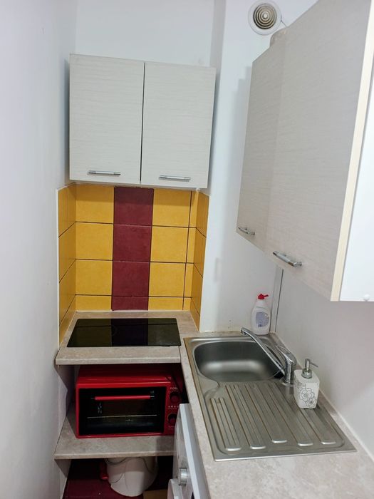 Garsoniera studenteasca langa Drept si FEEA direct de la Proprietara