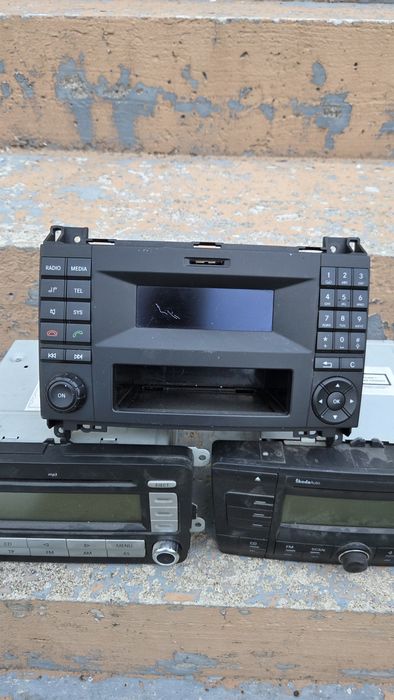 Radio cd-player mp3 vw golf 5 touran skoda Mercedes
