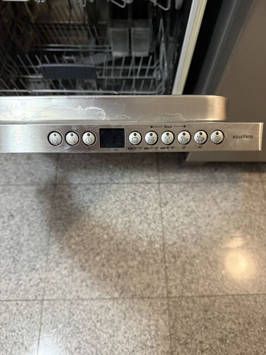 Съдомиялна машина за вграждане Сименс