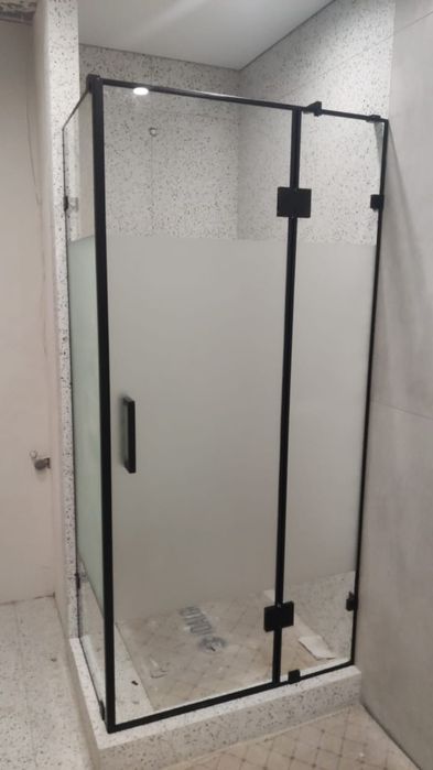 Душевые кабины и перегородки