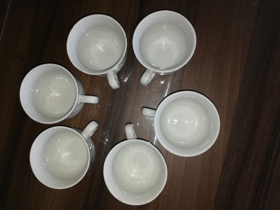 Порцеланови и стъклени чаши