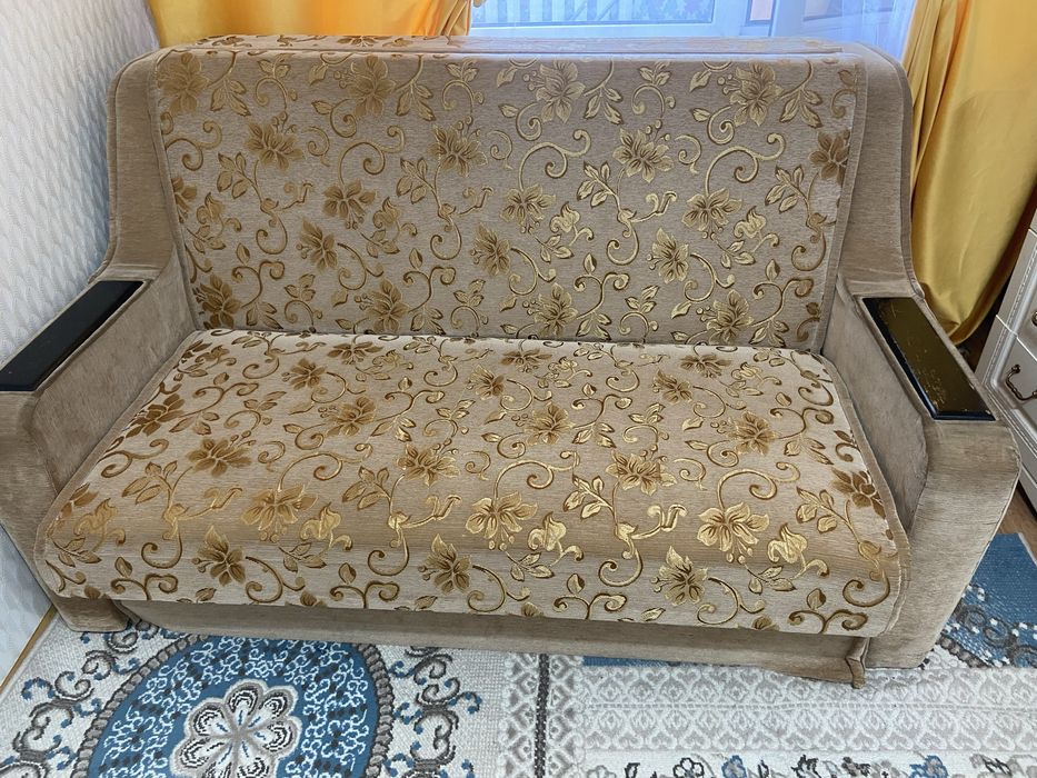 Диван бесплатный