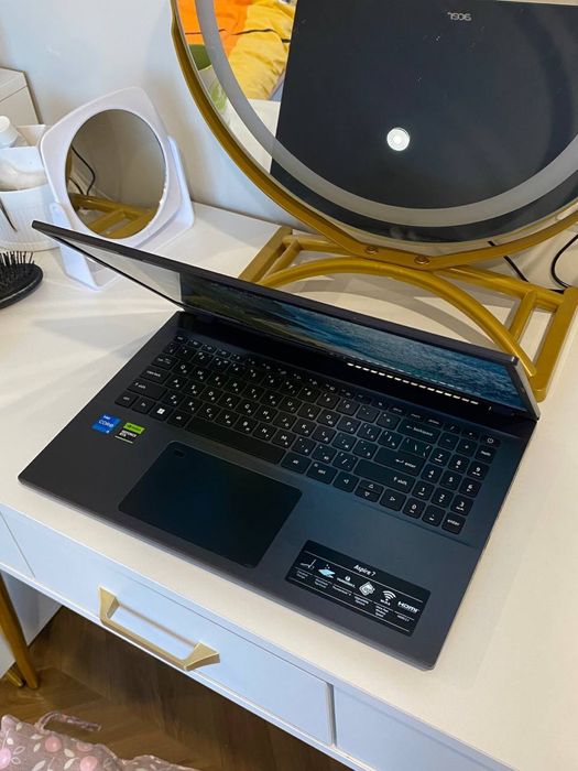 Ноутбук Acer Aspire 7