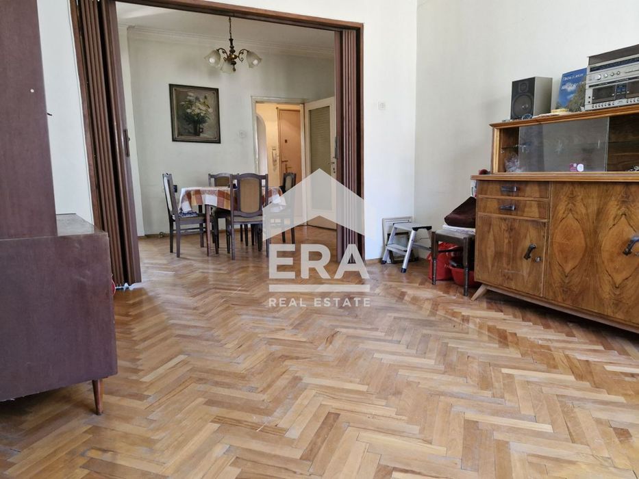 Продава се Многостаен апартамент в София, Център - 125 кв.м за 4152 €/кв.м - Снимка #3
