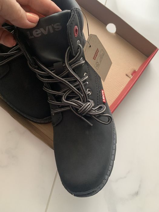 Нови оригинални боти Levi’s 36 номер естествена кожс