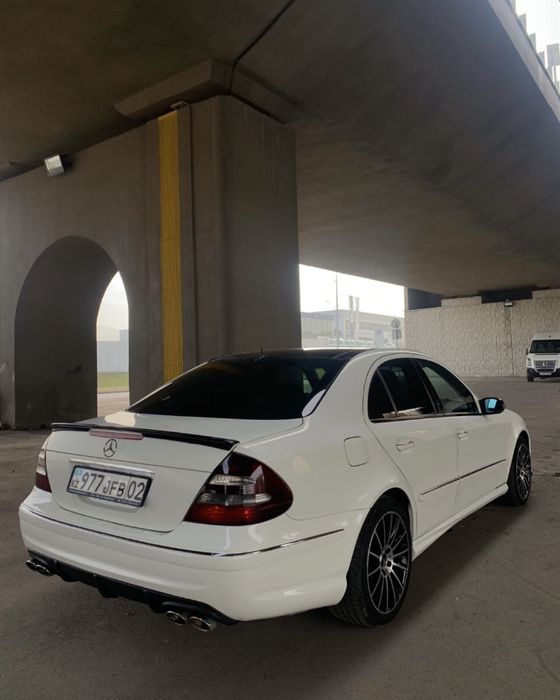 ЗАДНИЙ БАМПЕР мерседес 211 амг  6.3