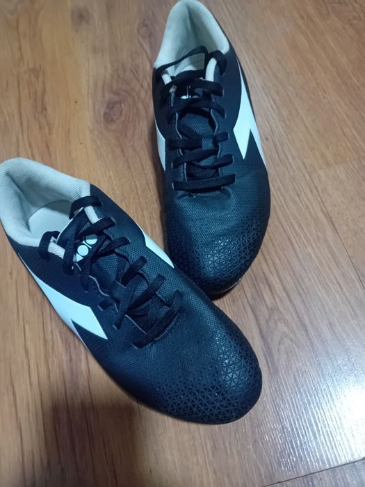 Ghete de fotbal adidas marimea 38