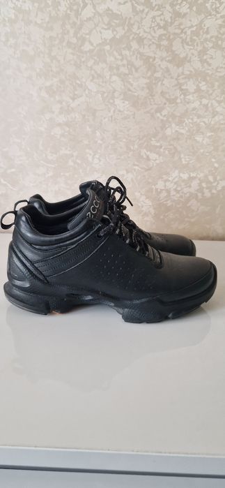 Мужские зимние кроссовки