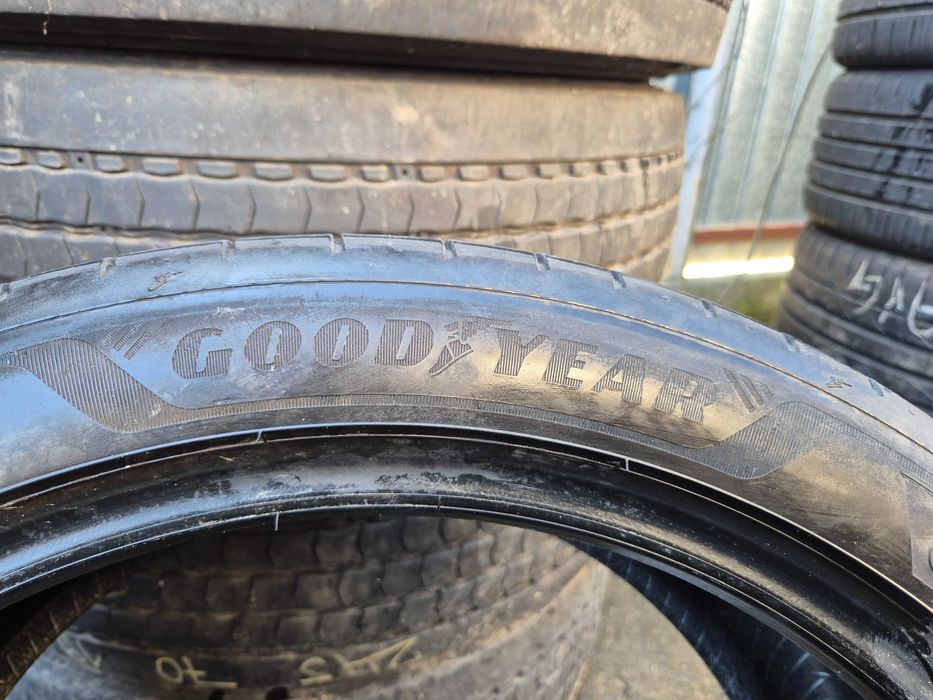2 Anvelope de VARA - 255/40/19 - GoodYear - Stare F BUNA - DOT 2023 !