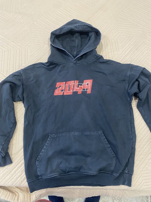 Толстовка ирина кайратовна оригинал